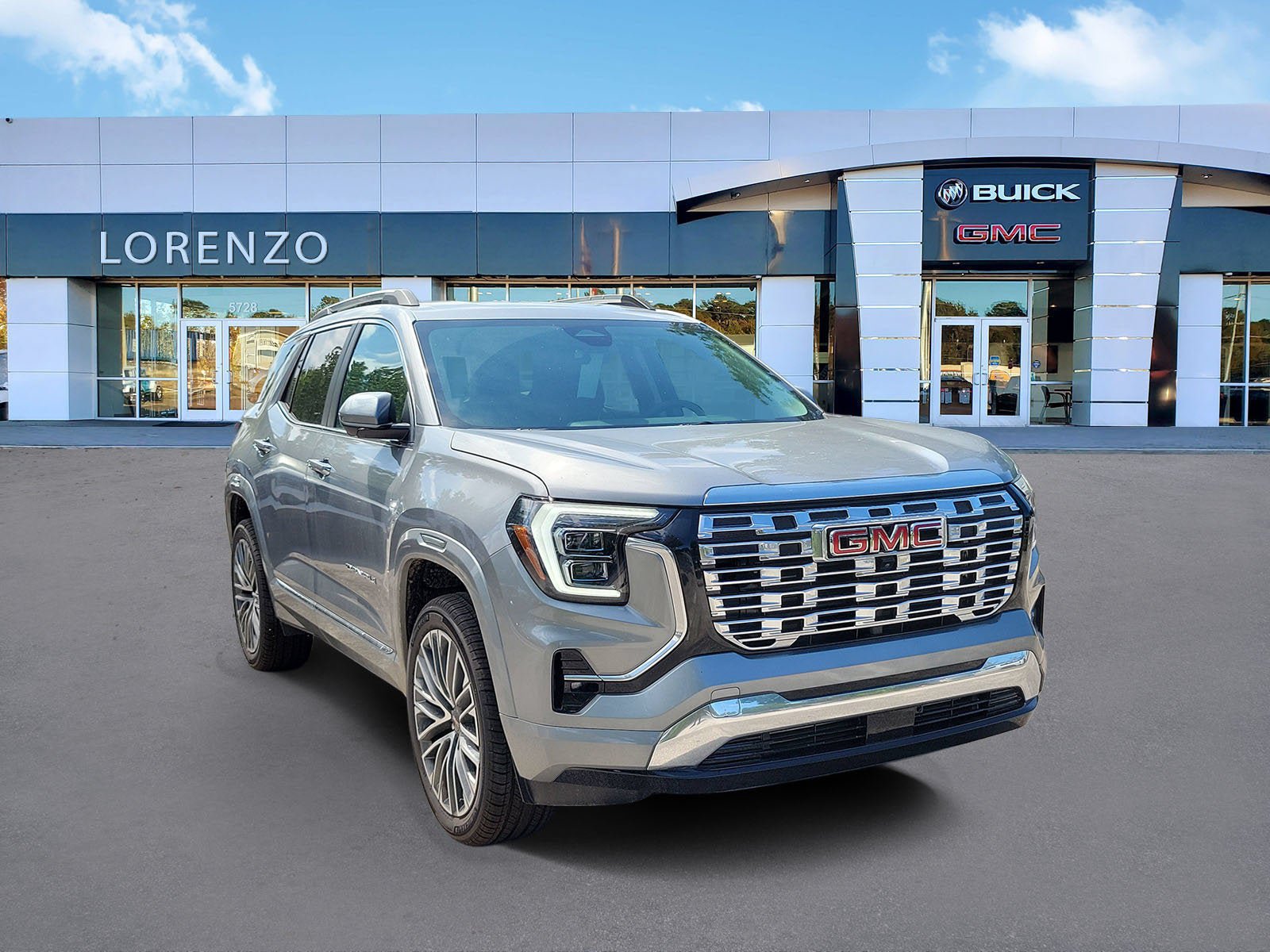 New 2027 GMC Terrain Denali w/ LPO, Floor Liner Package AWD/4WD image 3