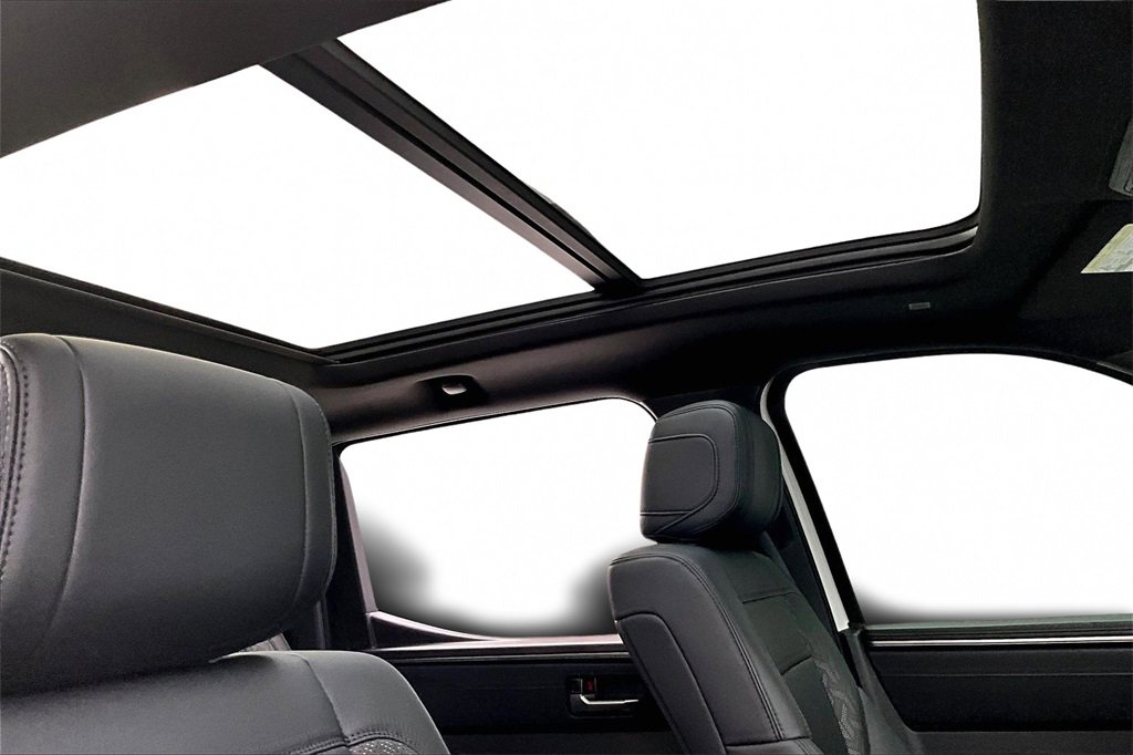 New 2025 Toyota Tundra Limited w/ TRD Off-Road Package image 23