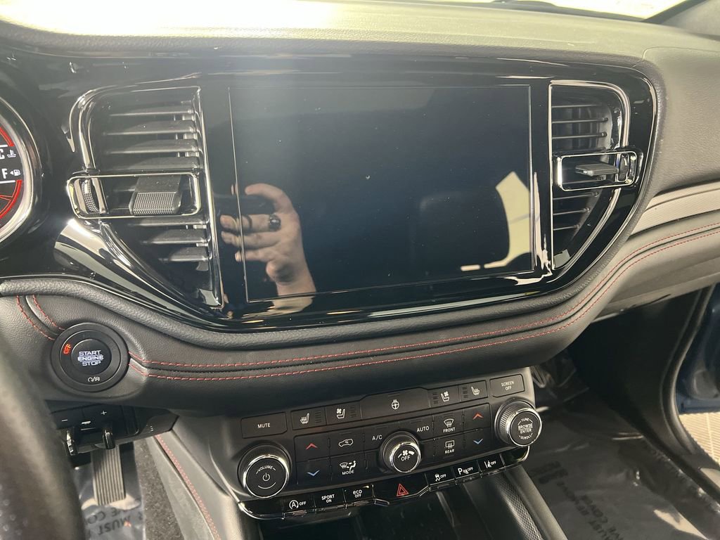Used 2025 Dodge Durango GT image 12