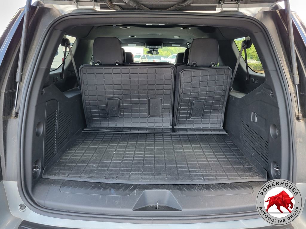 Used 2025 Chevrolet Suburban LS AWD/4WD image 14