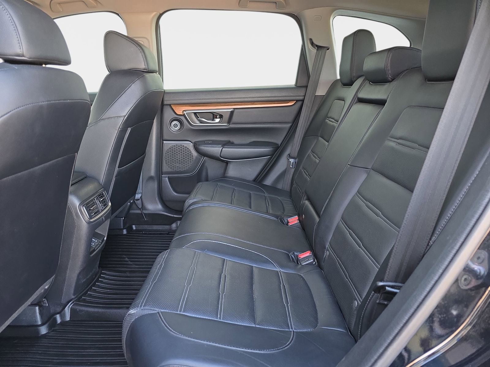 Used 2018 Honda CR-V Touring image 17