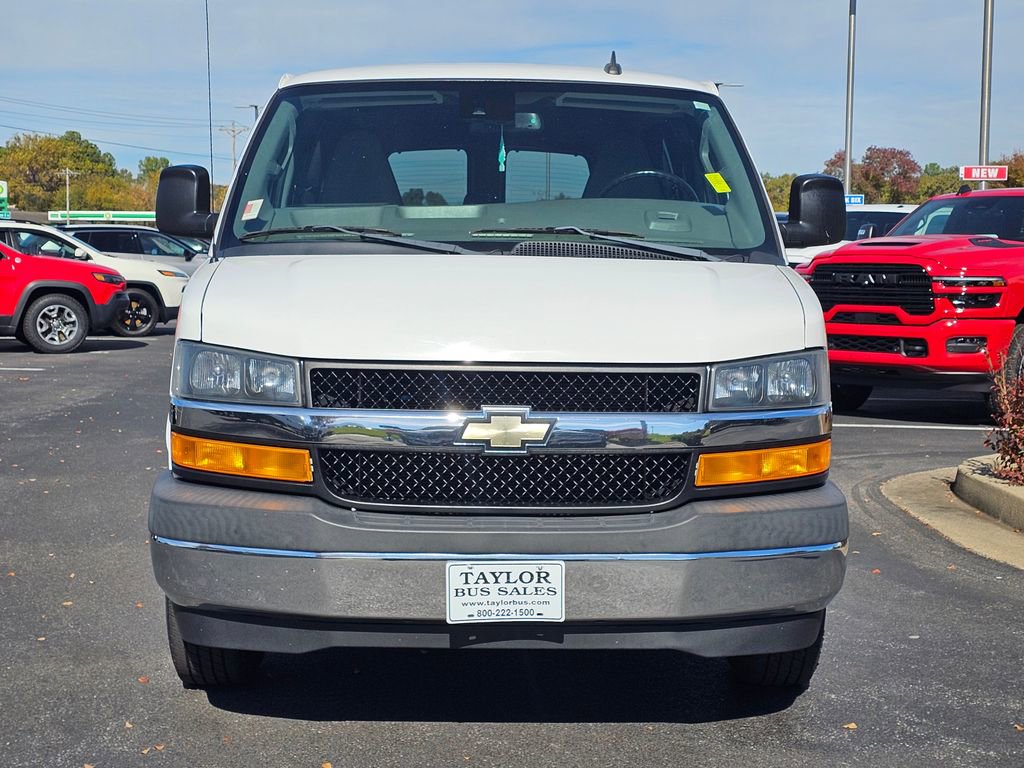 Used 2019 Chevrolet Express 3500 LT w/ LT Preferred Equipment Group image 4
