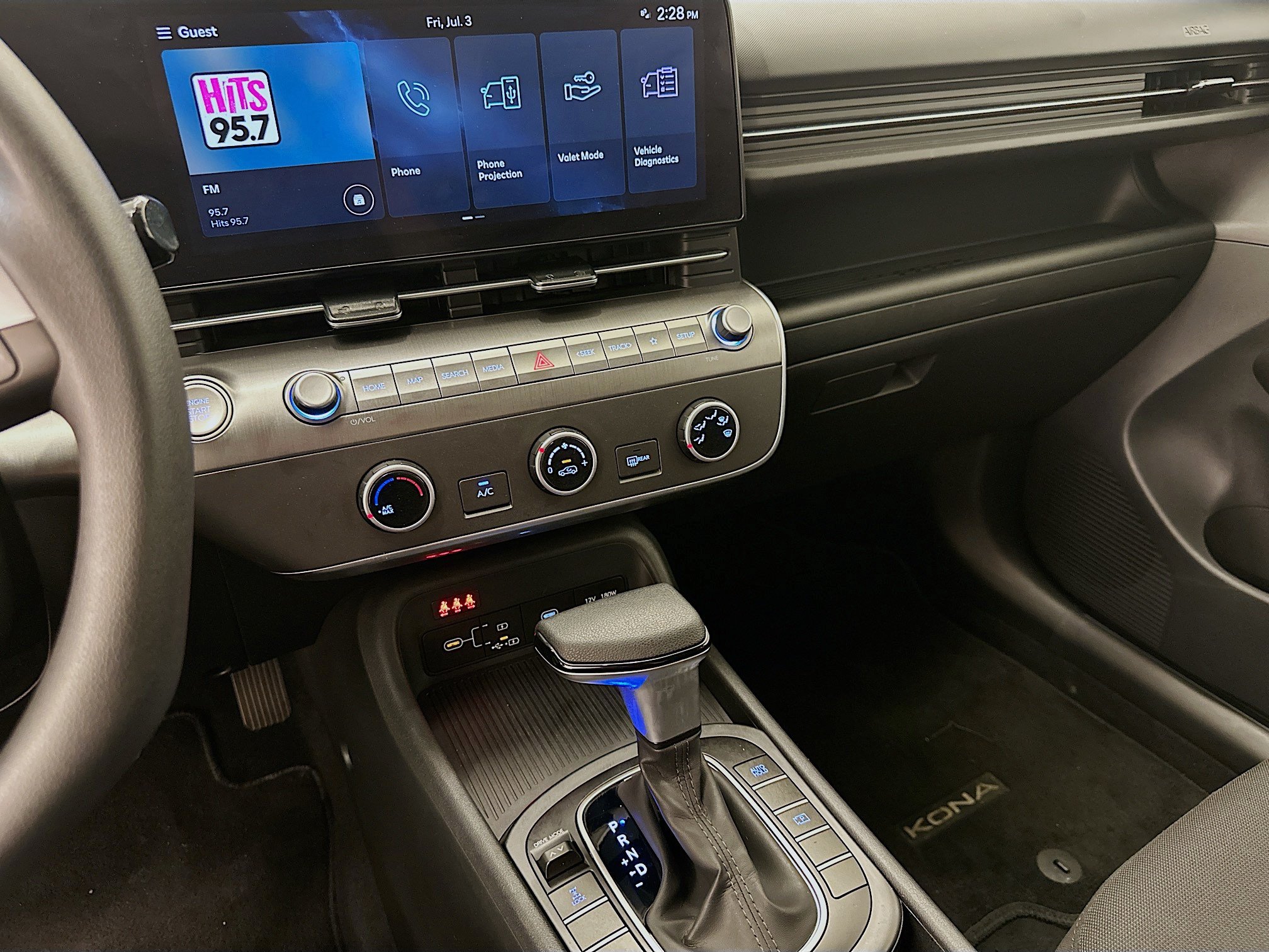 Used 2024 Hyundai Kona SE AWD/4WD image 26