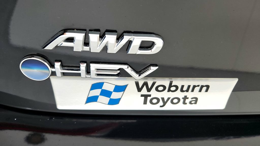 Certified 2025 Toyota Camry LE AWD/4WD image 13