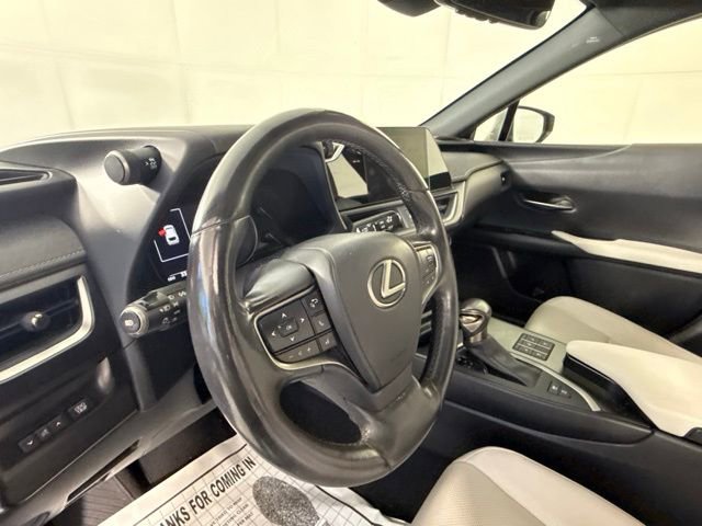 Used 2023 Lexus UX 250h FWD w/ Premium Package image 21