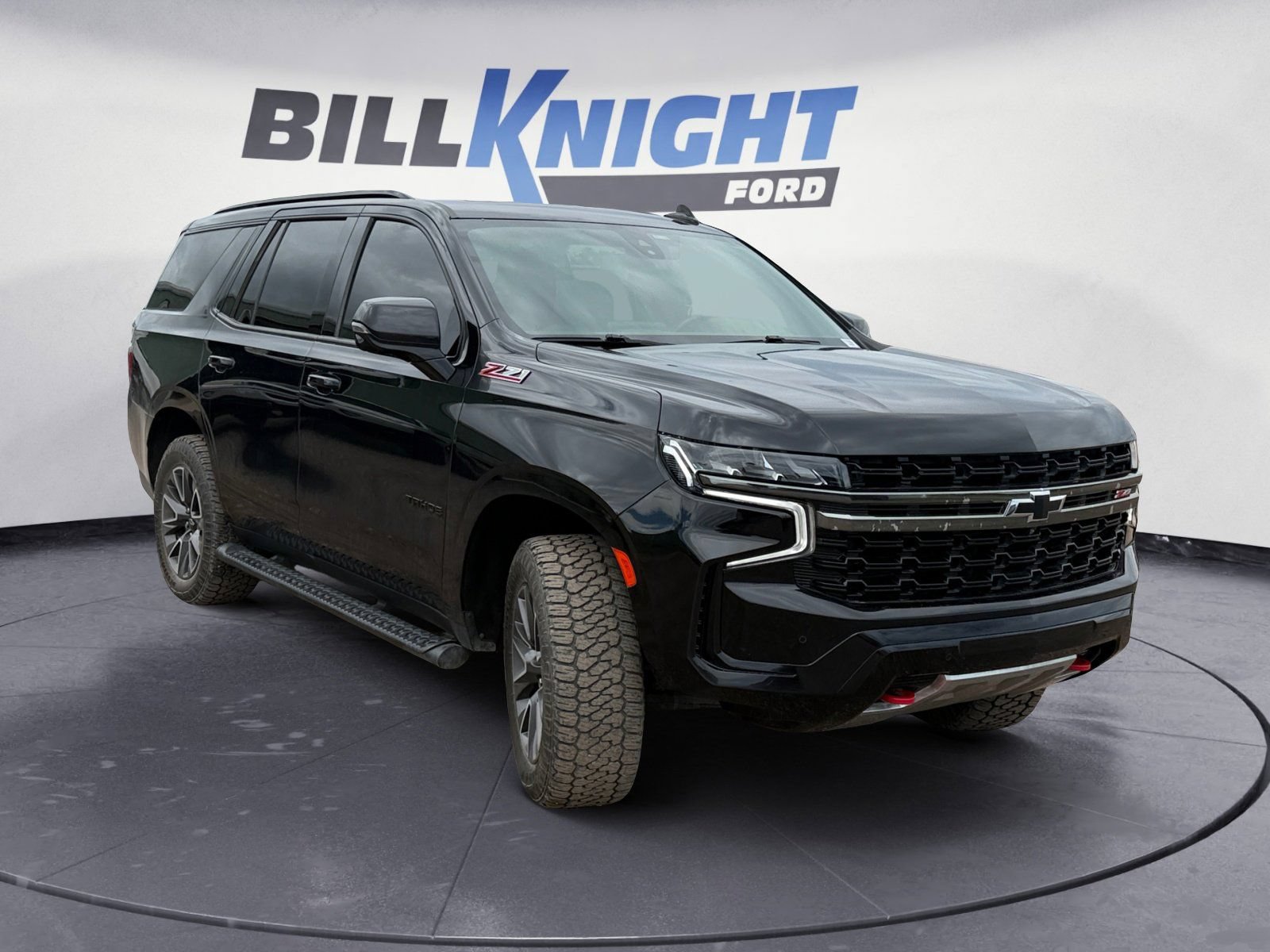 Used 2022 Chevrolet Tahoe Z71 w/ Luxury Package AWD/4WD image 7