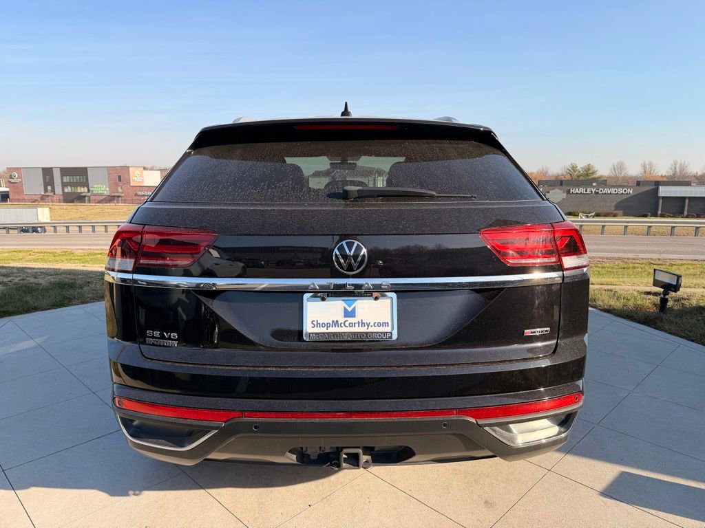 Used 2022 Volkswagen Atlas Cross Sport SE image 4