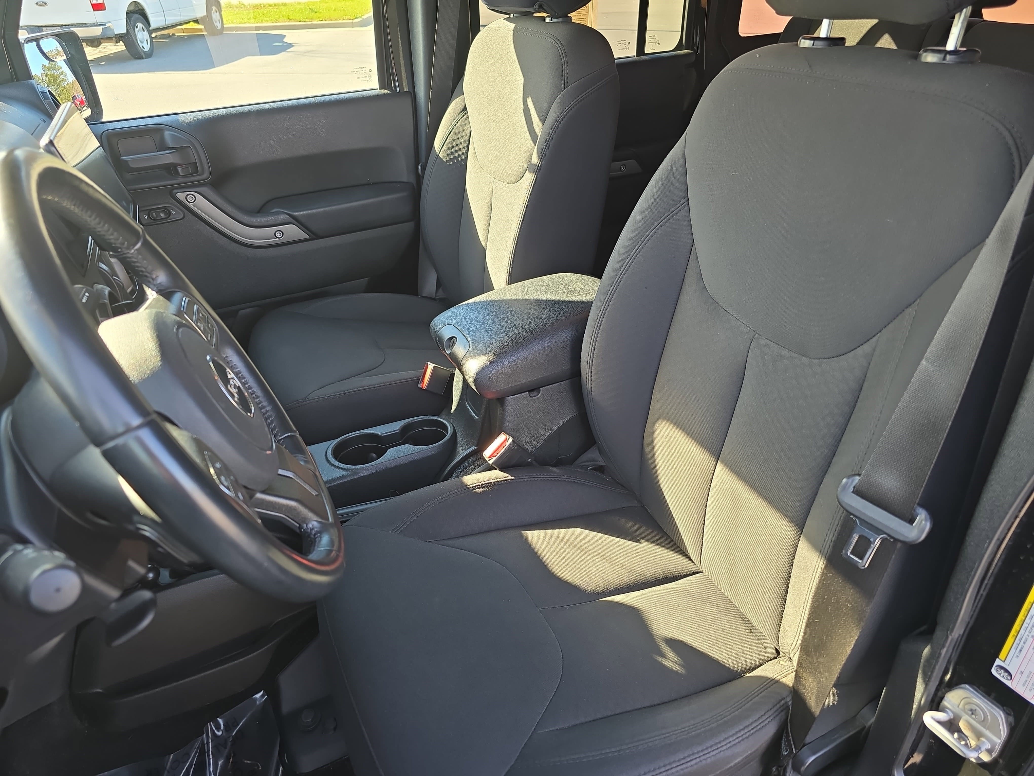 Used 2018 Jeep Wrangler Unlimited Sport S image 14