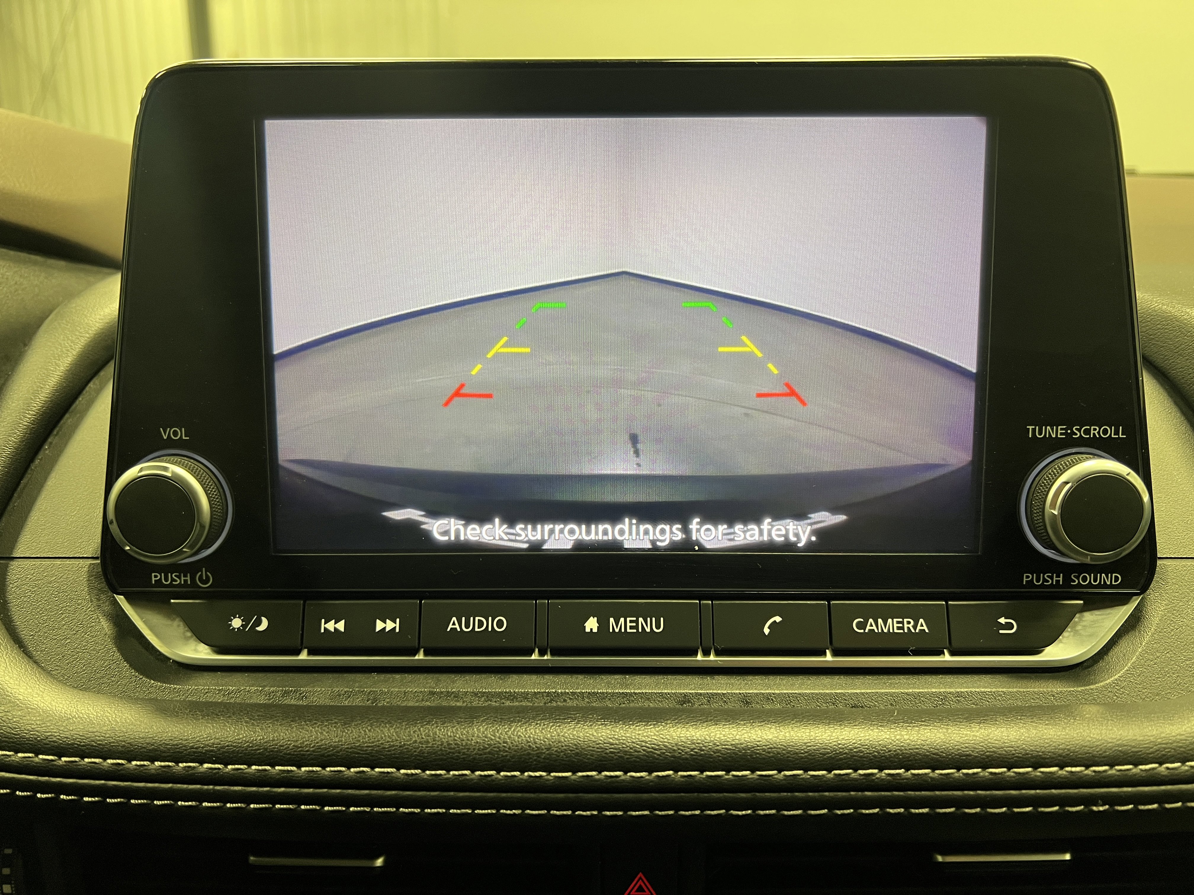 Used 2023 Nissan Rogue S image 22