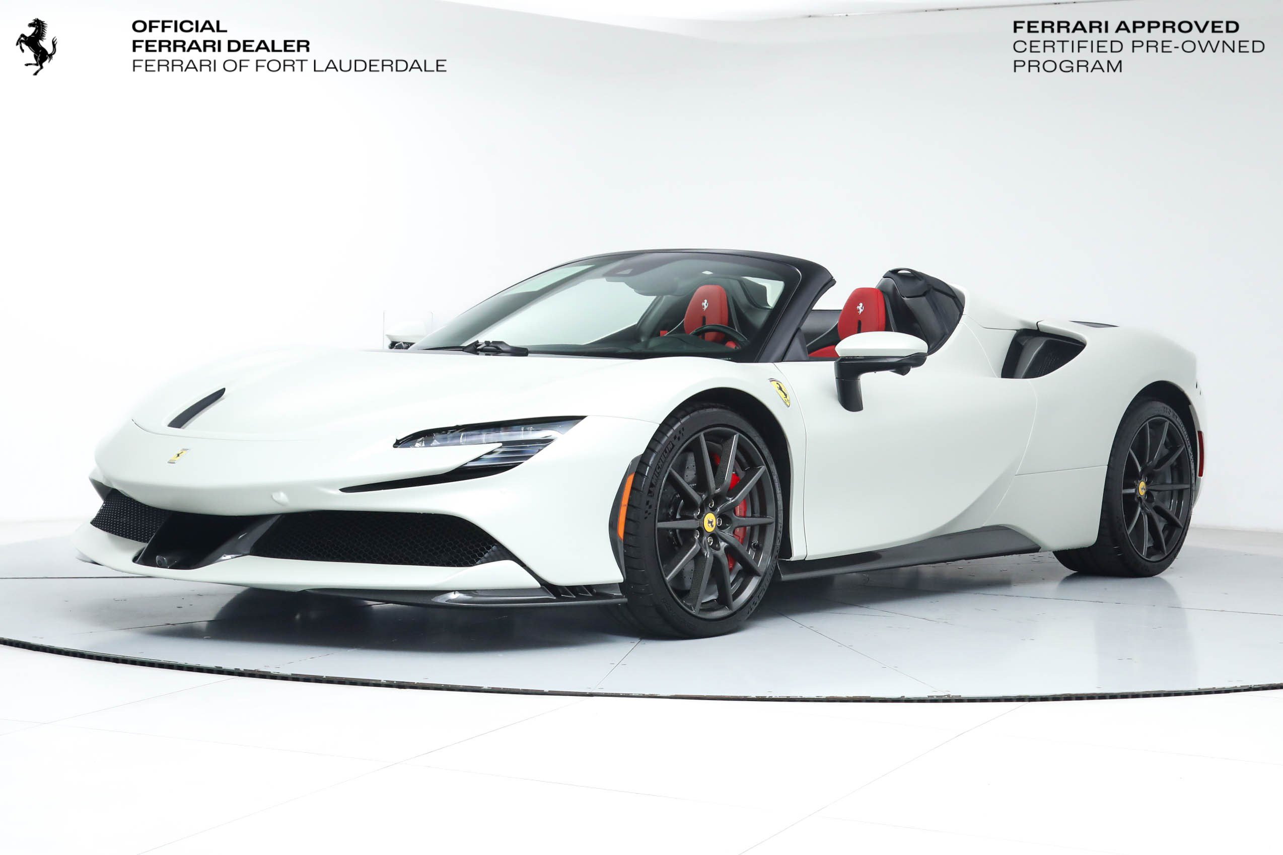 Certified 2025 Ferrari SF90 Spider AWD/4WD image 1