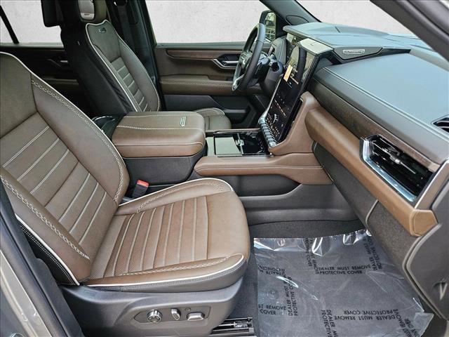 Used 2025 GMC Yukon Denali Ultimate image 26