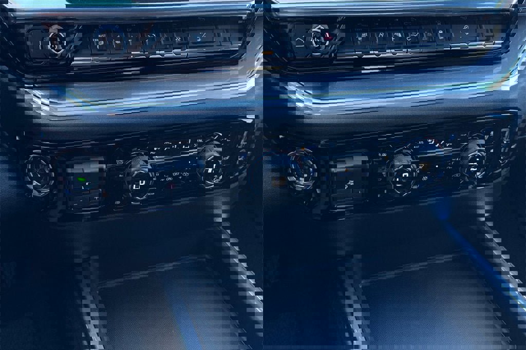 New 2025 Chevrolet Silverado 3500 High Country w/ High Country Premium Package image 19