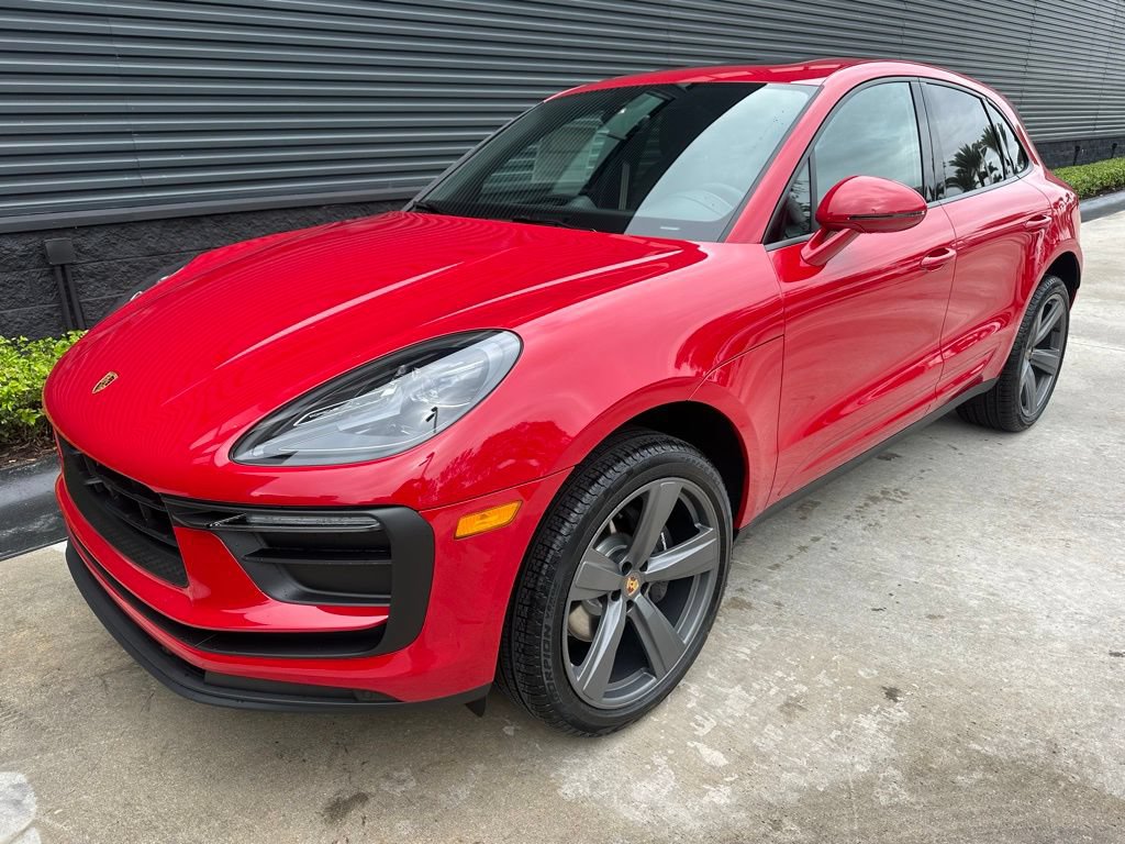 Certified 2026 Porsche Macan Turbo AWD/4WD image 7