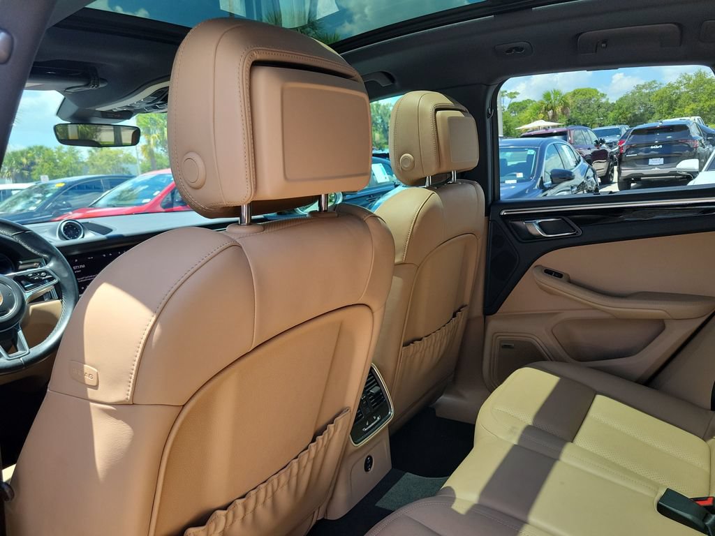 Used 2020 Porsche Macan S AWD/4WD image 25