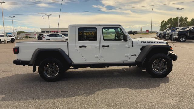 Used 2023 Jeep Gladiator Rubicon w/ Cold Weather Group AWD/4WD image 9