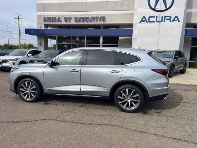 Used 2025 Acura MDX w/ Technology Package AWD/4WD image 5