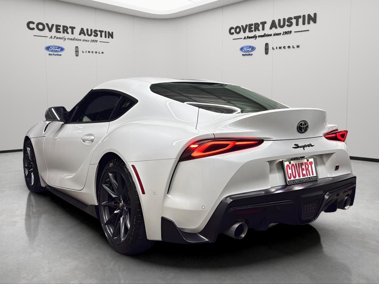 Used 2024 Toyota Supra Premium w/ Driver Assist Package RWD image 3