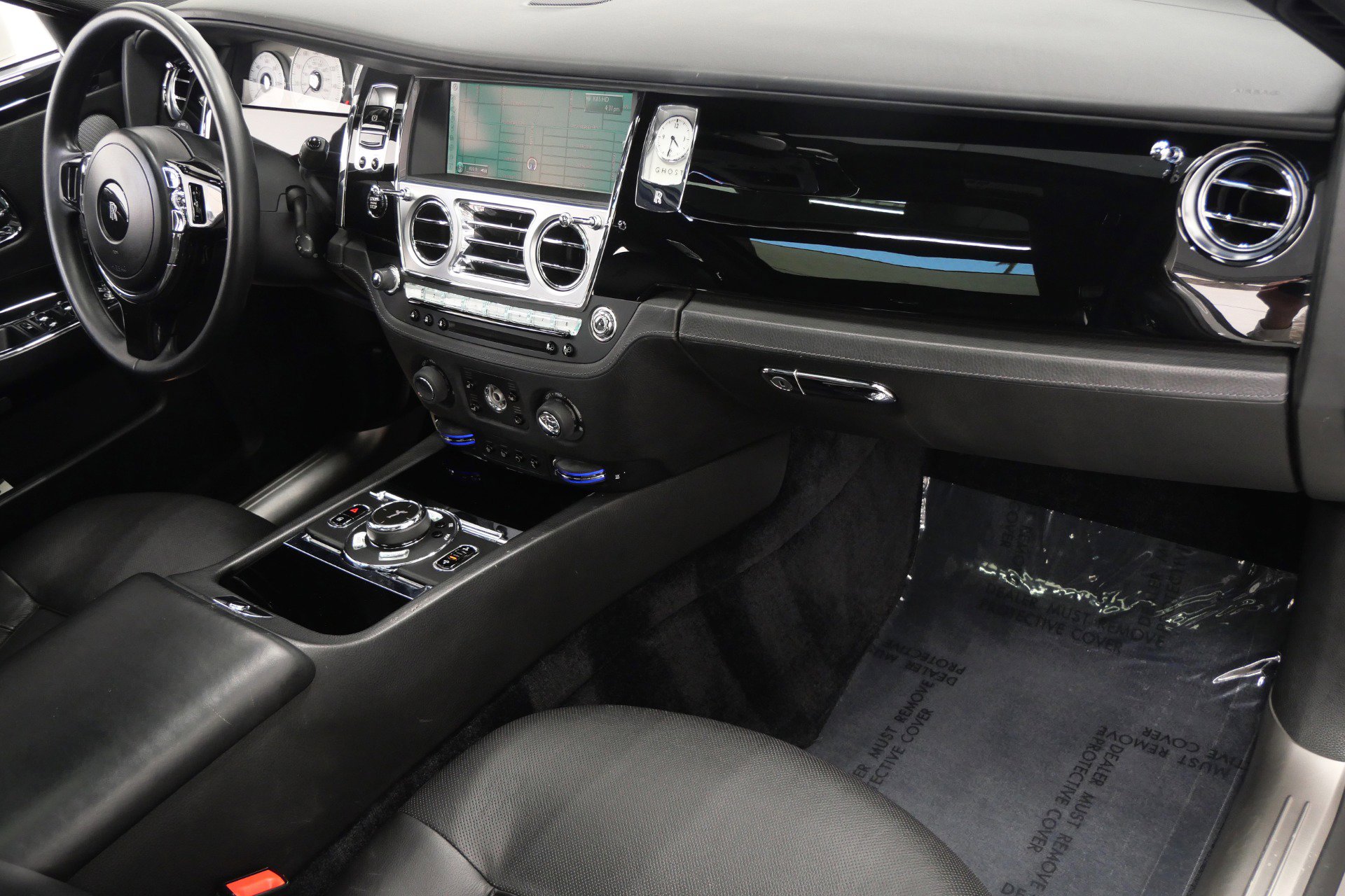 Used 2014 Rolls-Royce Ghost RWD image 14