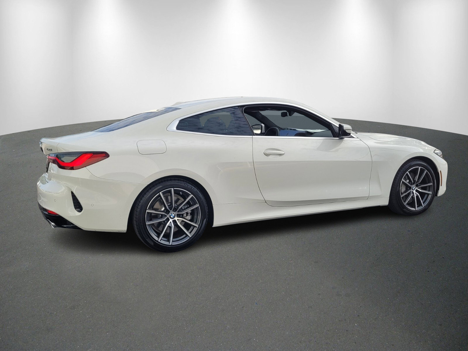 New 2026 BMW 430i Coupe w/ Parking Assistance Package image 7