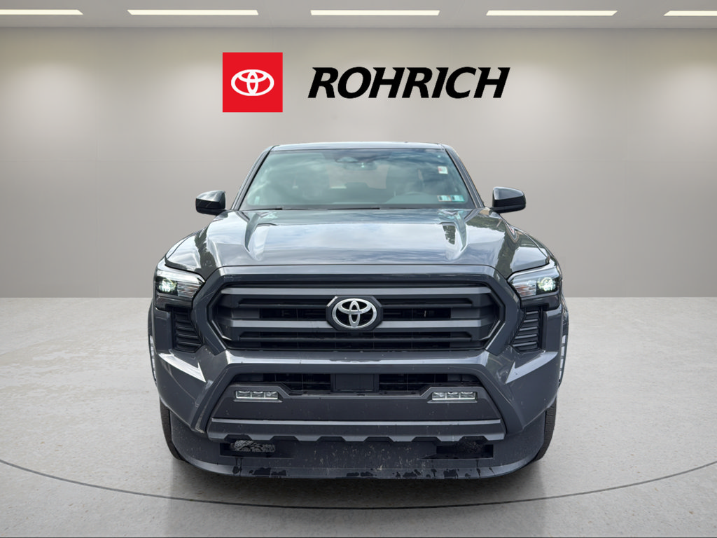 Certified 2025 Toyota Tacoma SR5 AWD/4WD image 2