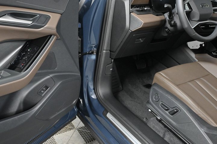 New 2025 Audi Q6 e-tron Premium image 5