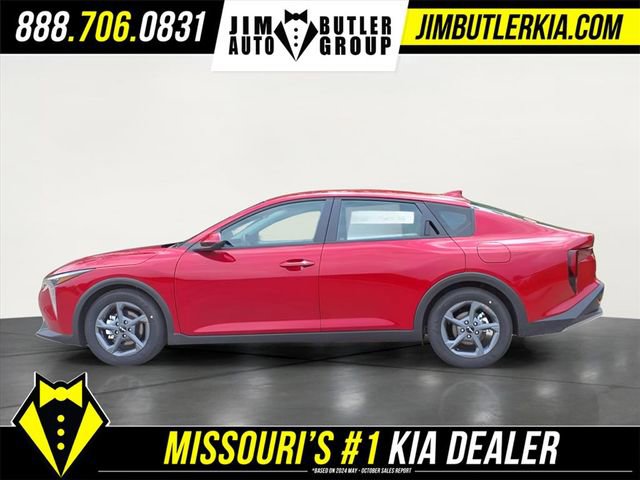 New 2025 Kia K4 LXS image 2