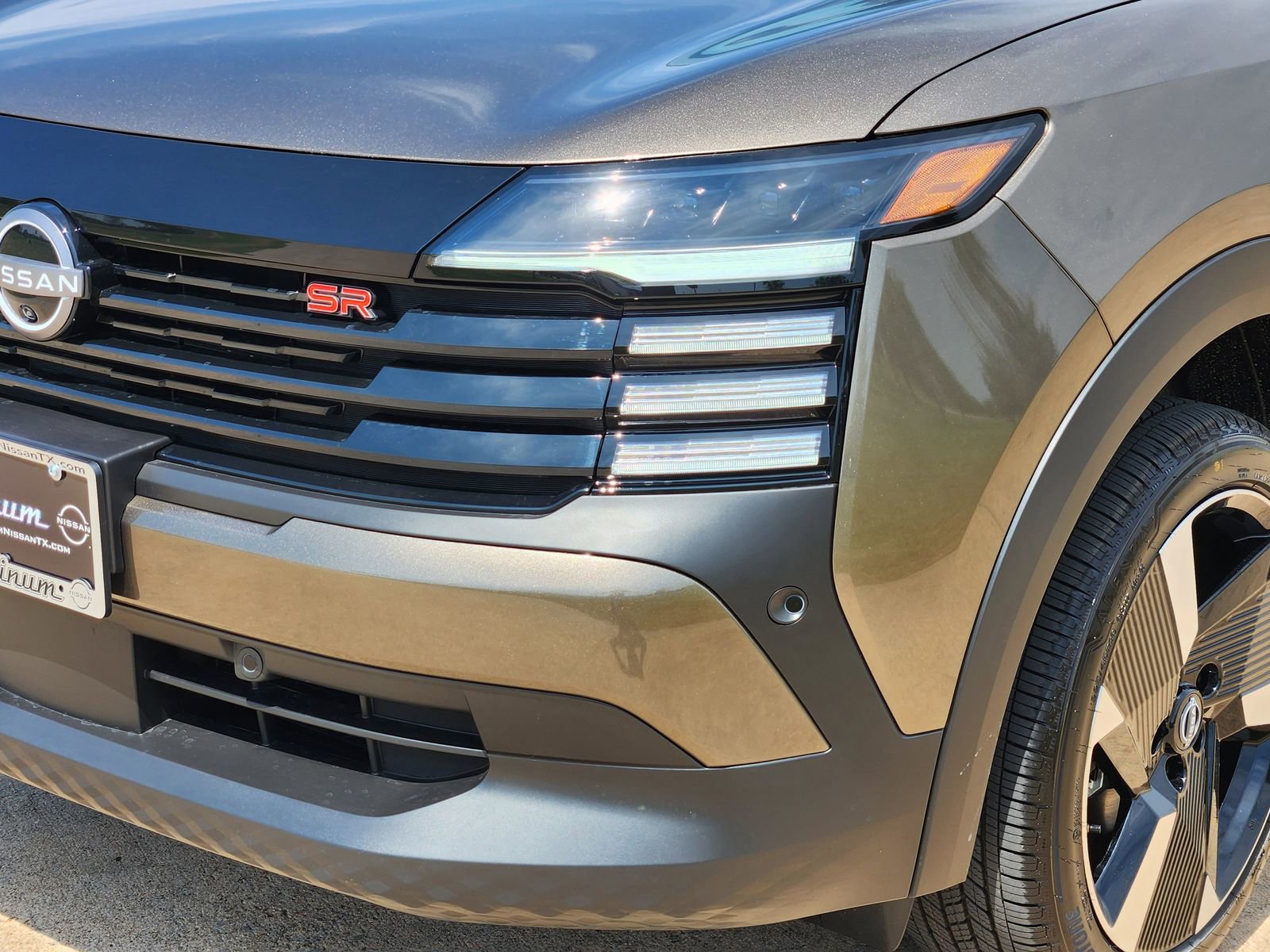 New 2026 Nissan Kicks SR image 8