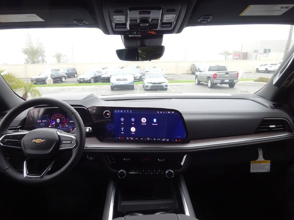 New 2026 Chevrolet Suburban Premier AWD/4WD image 24