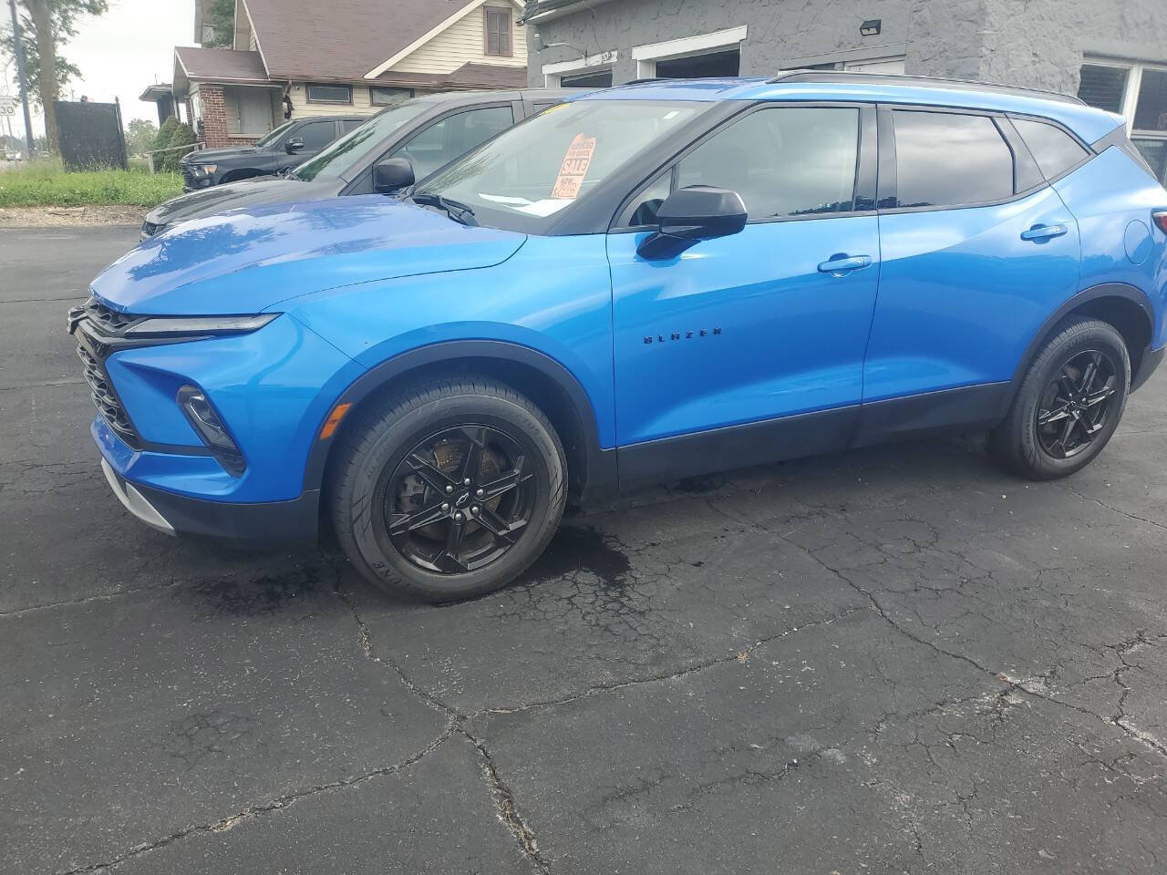 Used 2024 Chevrolet Blazer LT w/ Convenience Package FWD image 1
