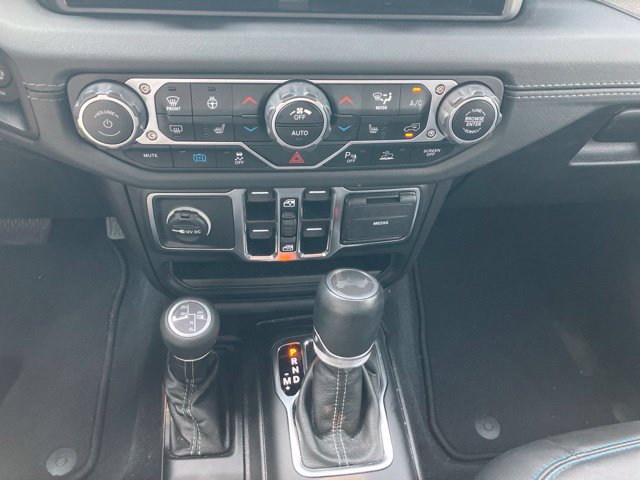 Used 2024 Jeep Wrangler High Altitude AWD/4WD image 15
