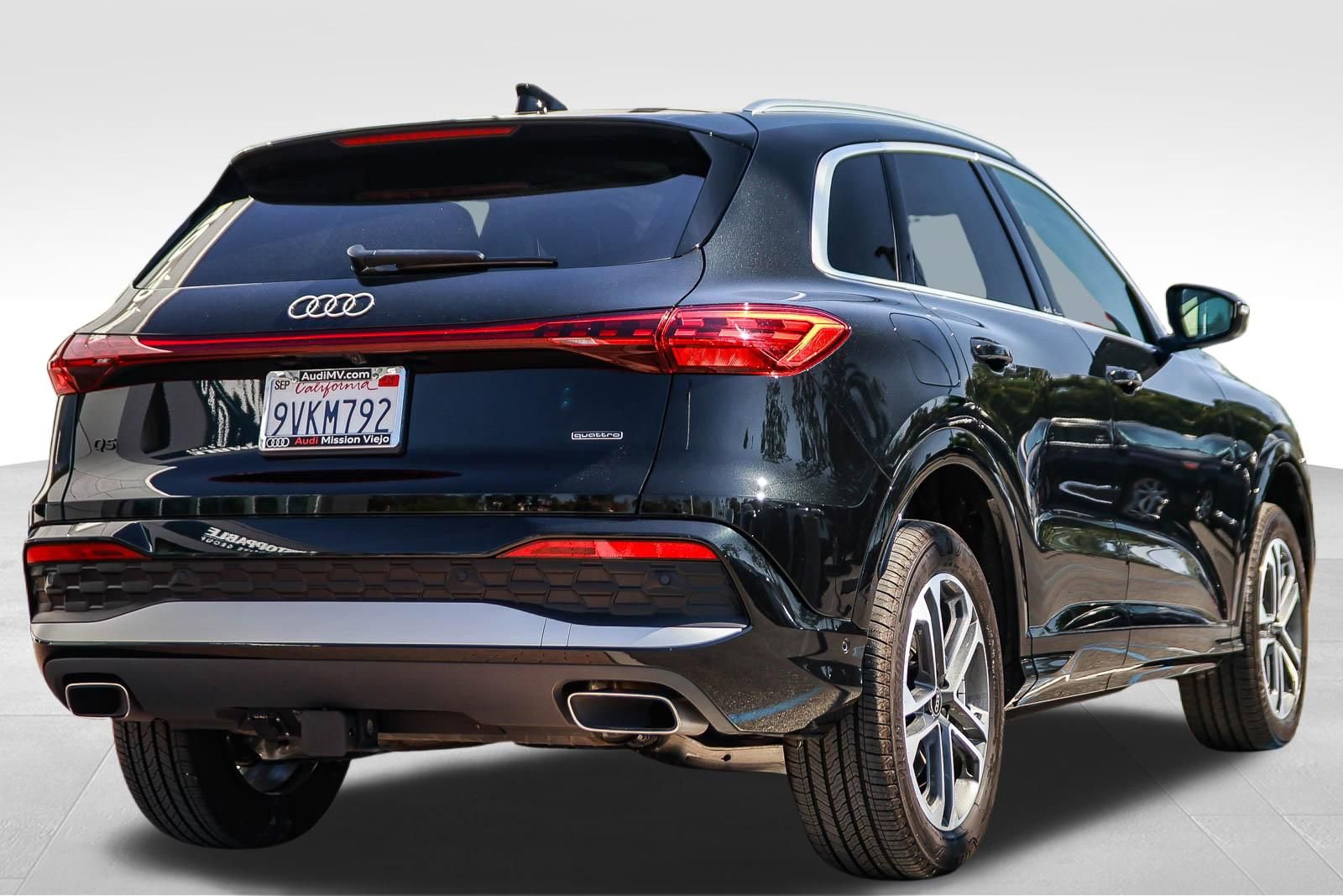 Certified 2025 Audi Q5 Premium w/ Convenience Package image 8