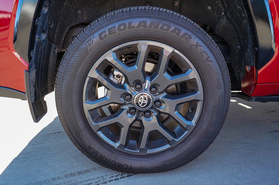 Used 2025 Toyota Sequoia Platinum AWD/4WD image 9