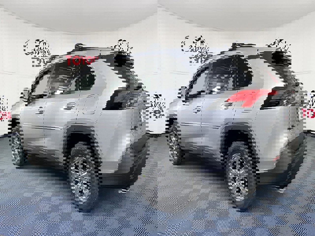 New 2025 Toyota RAV4 XLE image 6