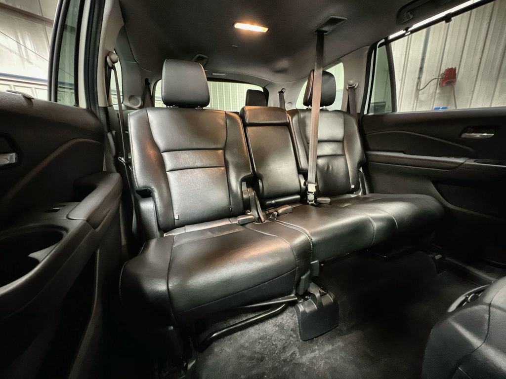 Used 2021 Honda Pilot Touring image 23