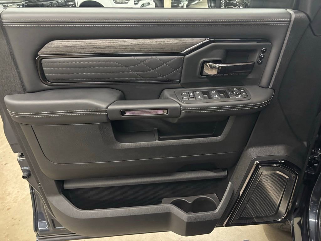 New 2026 RAM 2500 Limited image 13
