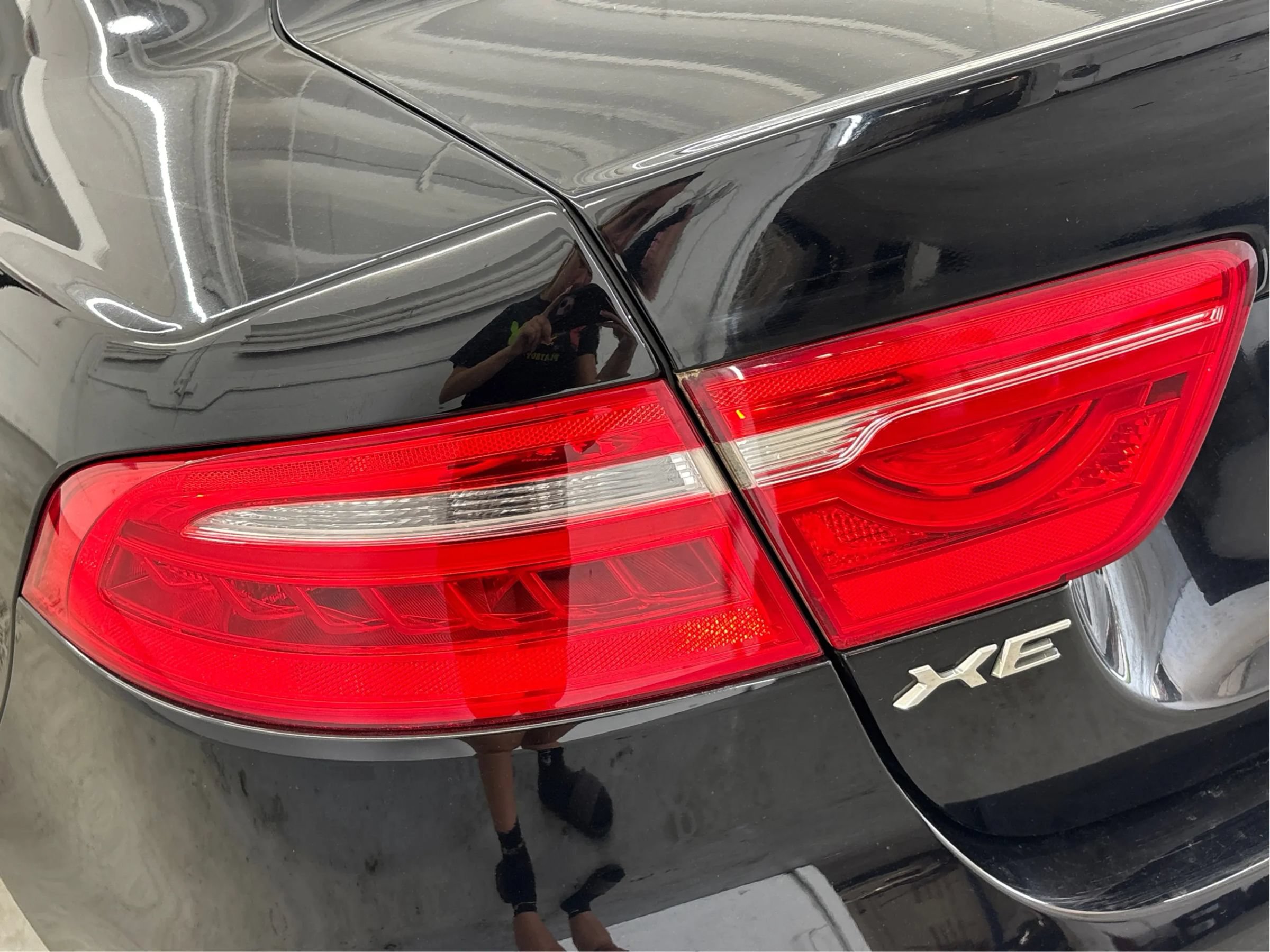 Used 2018 Jaguar XE Prestige AWD/4WD image 33