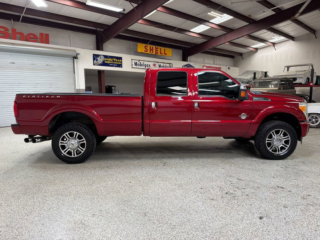 Used 2016 Ford F350 Platinum w/ FX4 Off-Road Package AWD/4WD image 9