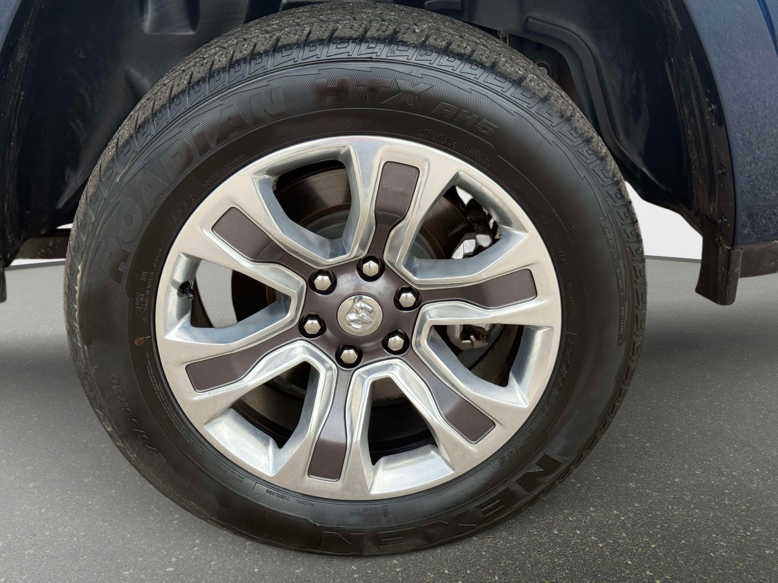Used 2024 RAM 1500 Limited AWD/4WD image 10