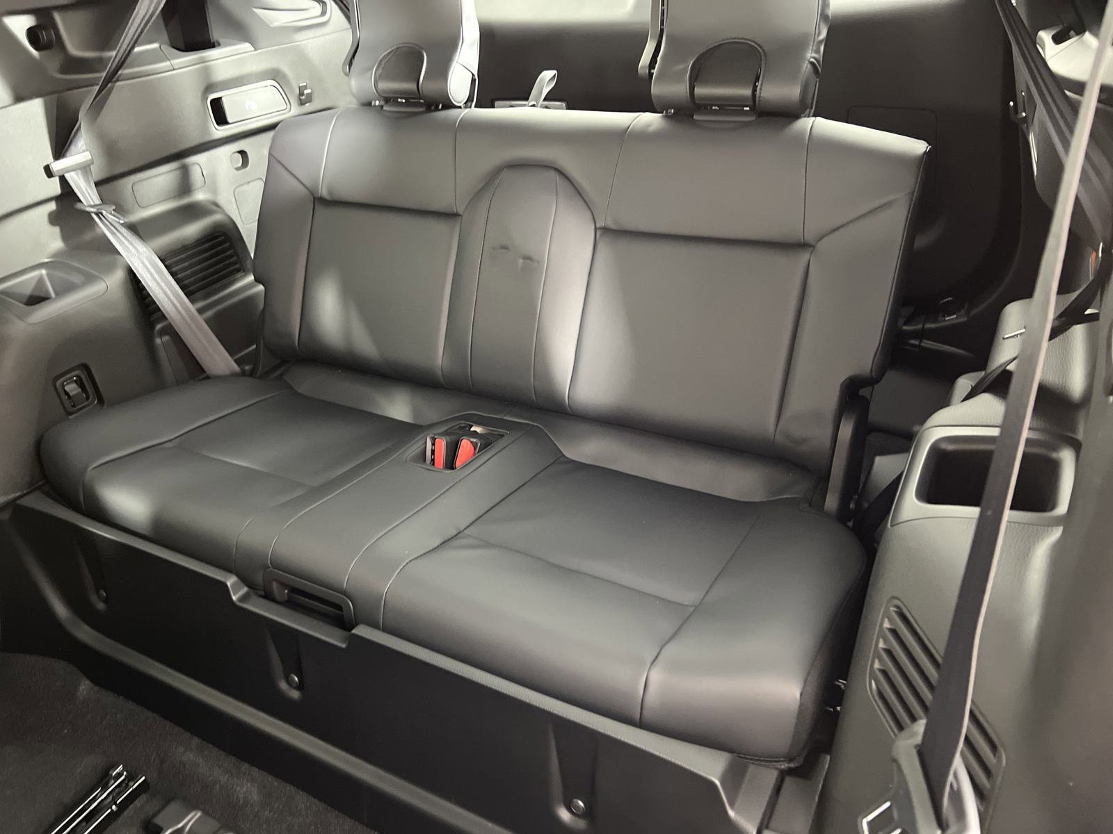New 2025 Mitsubishi Outlander SEL Black Edition image 12
