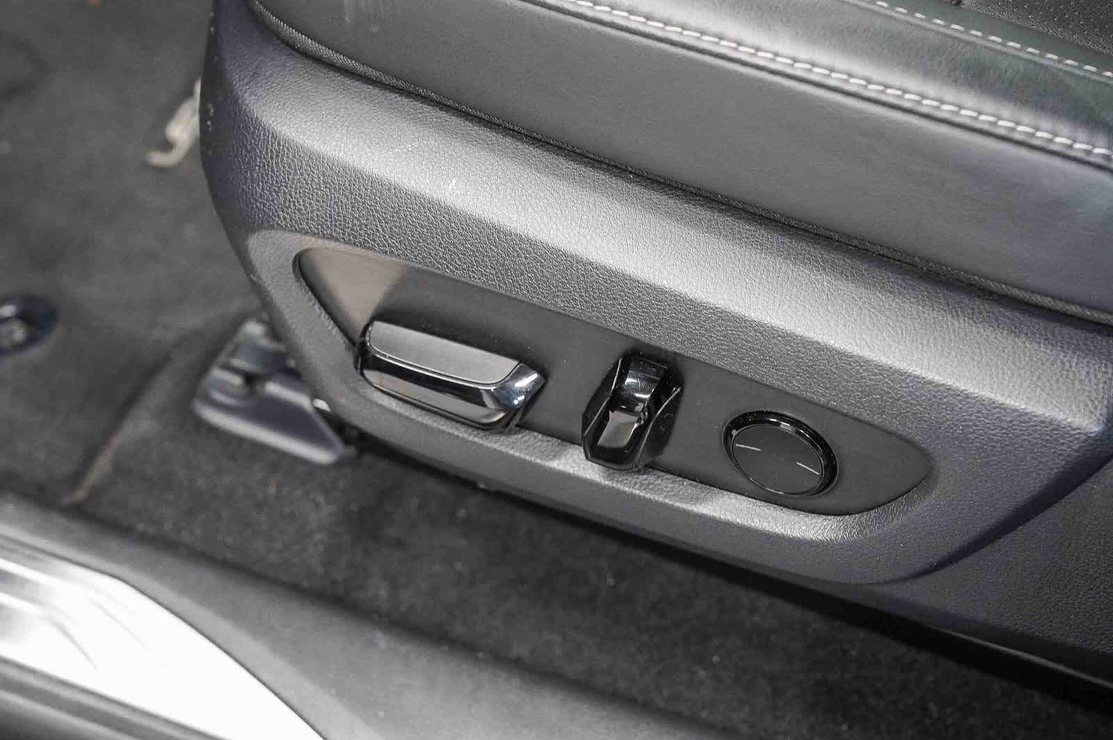 Used 2025 Lexus RX 350 Premium w/ Convenience Package FWD image 23