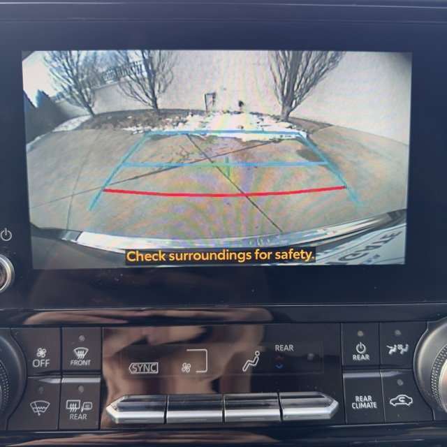 Used 2023 Toyota Highlander L image 21