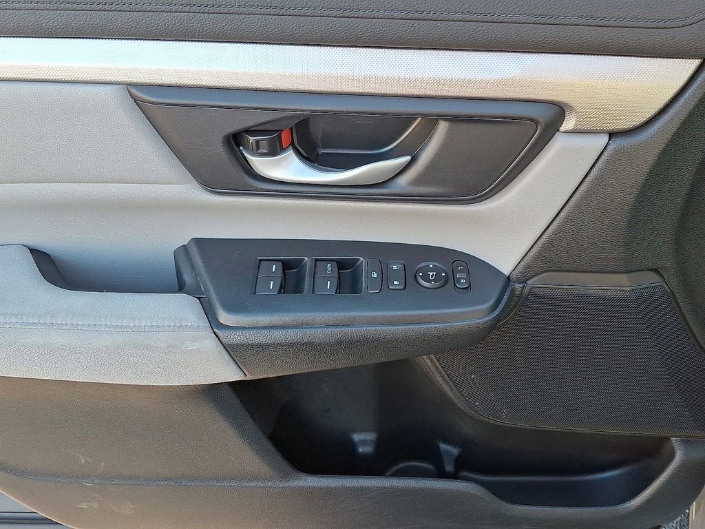 Used 2018 Honda CR-V LX image 11