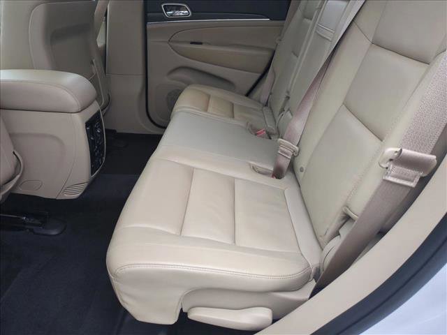 Used 2017 Jeep Grand Cherokee Limited image 17