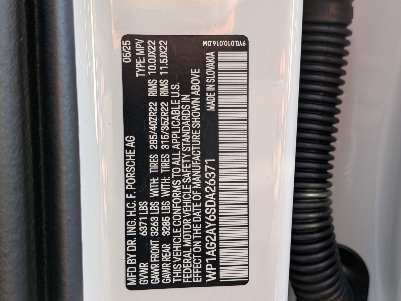 New 2025 Porsche Cayenne GTS image 30