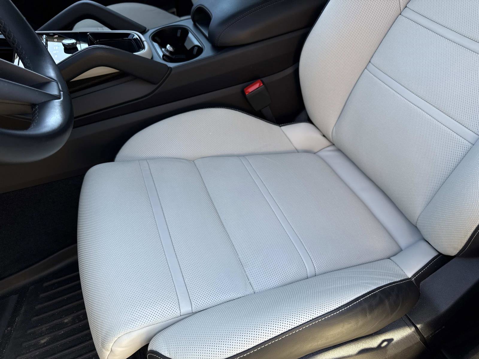 Certified 2024 Porsche Cayenne S image 23