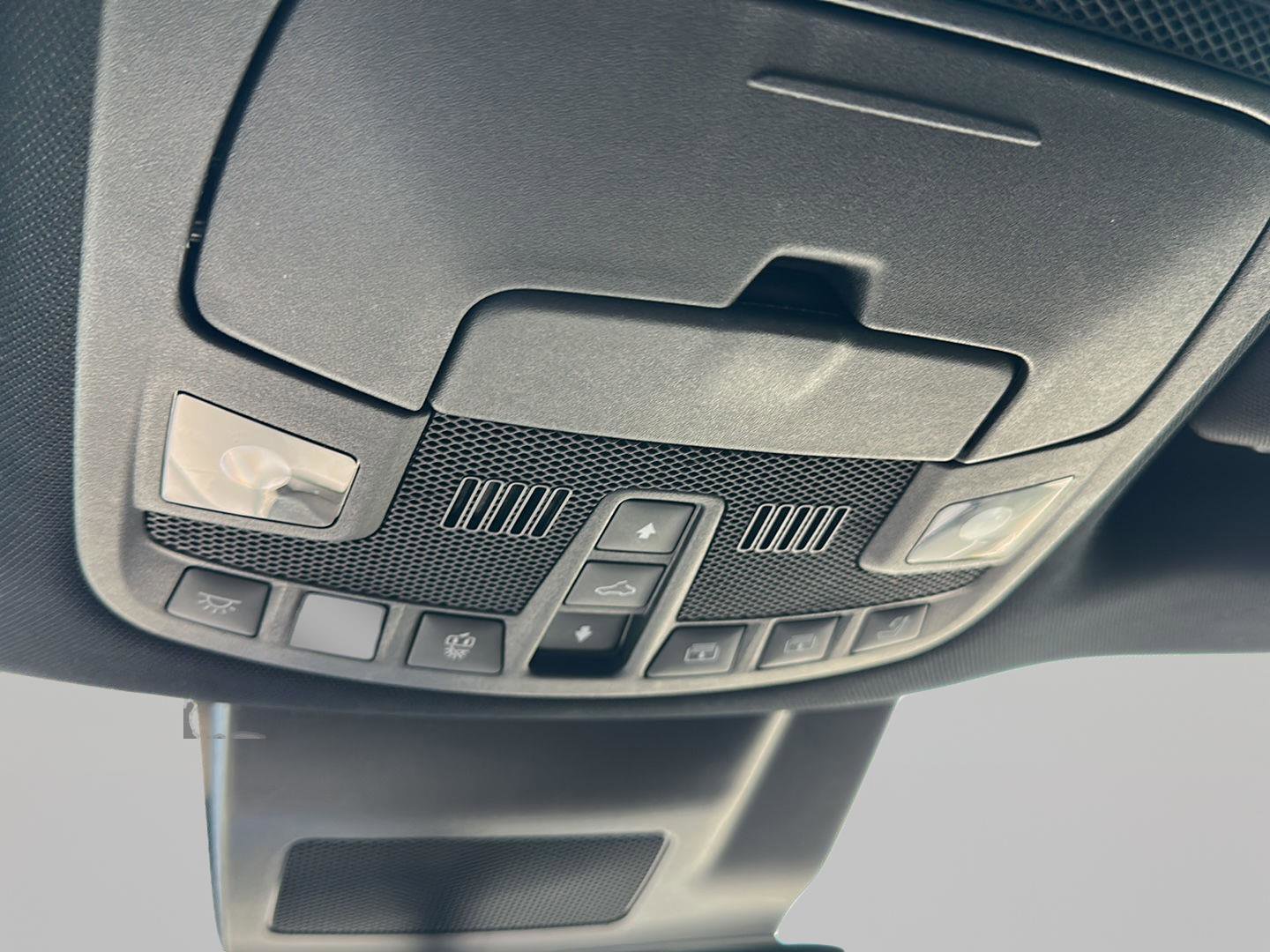 Used 2018 Lincoln Navigator Reserve w/ Technology Package image 19