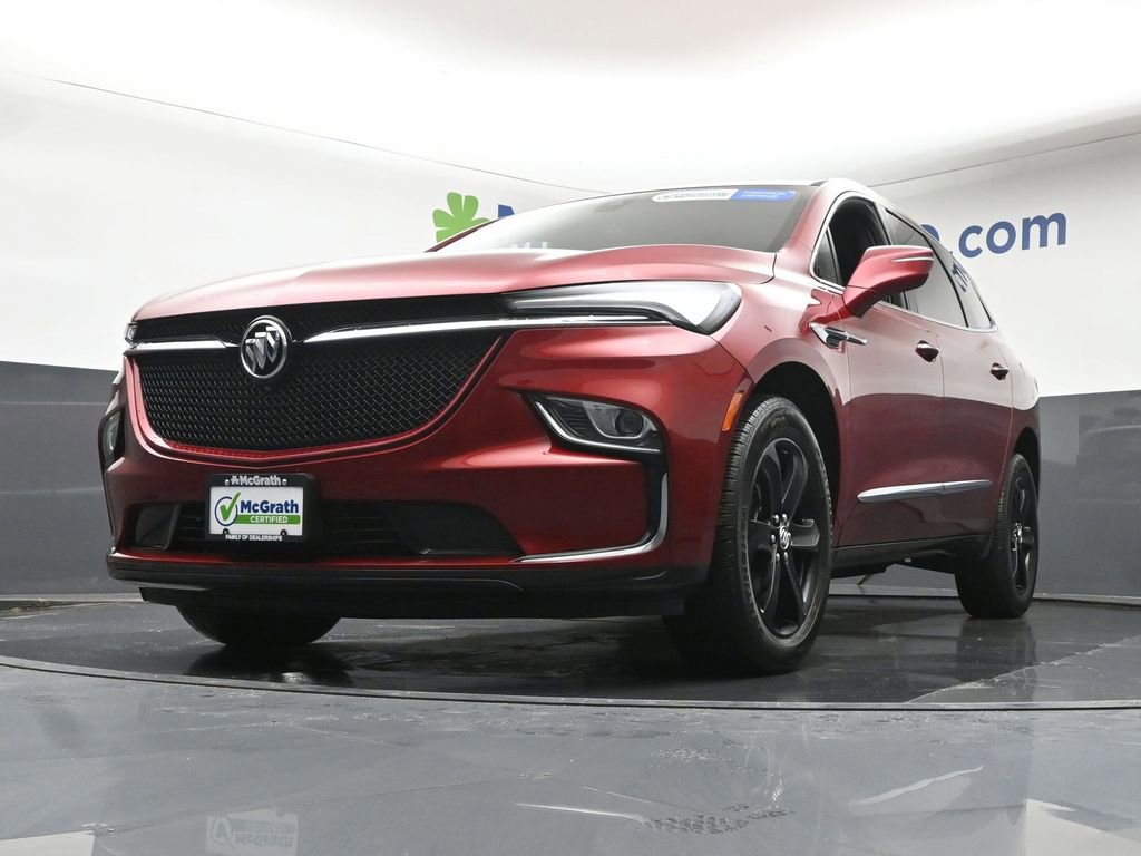 Used 2024 Buick Enclave Essence w/ Sport Touring Edition image 6