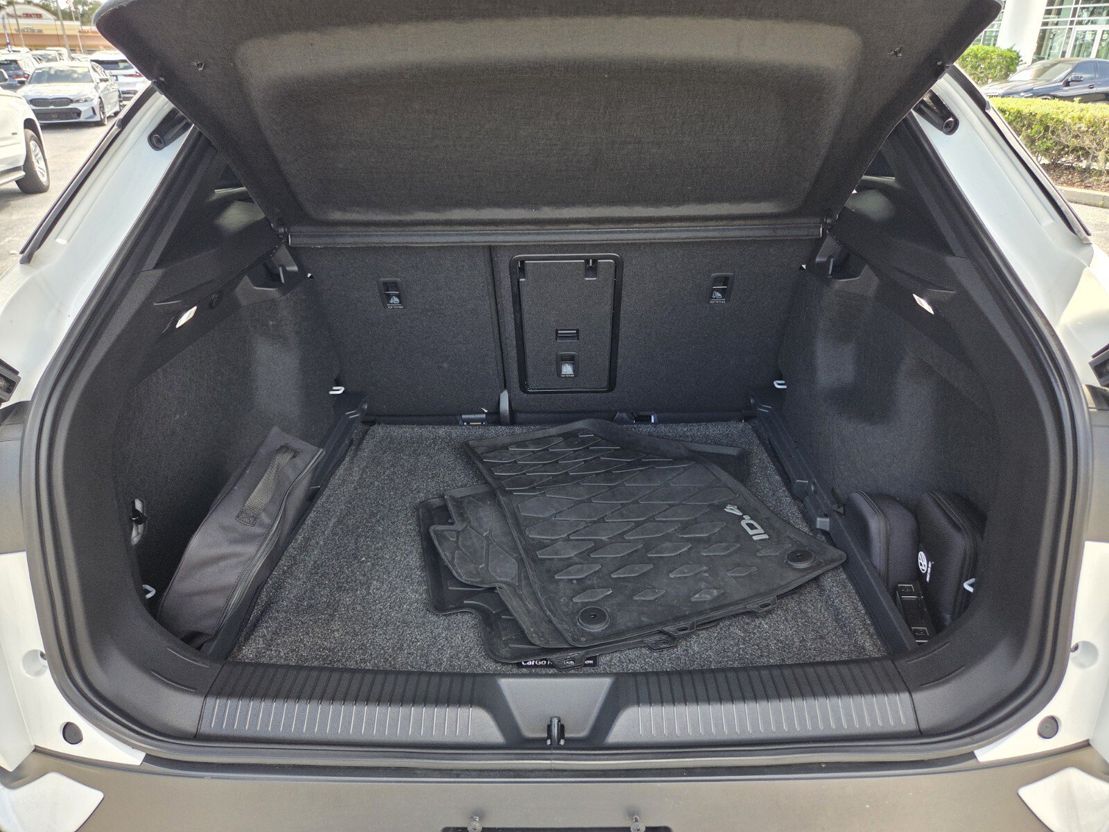 Used 2024 Volkswagen ID.4 S RWD image 15