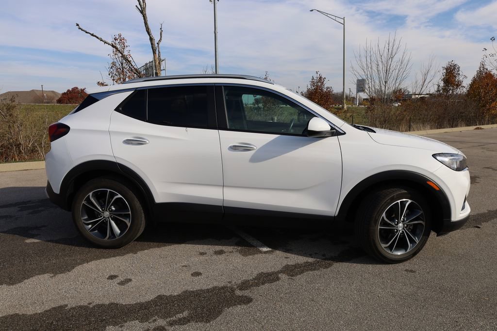 Used 2022 Buick Encore GX Select image 8