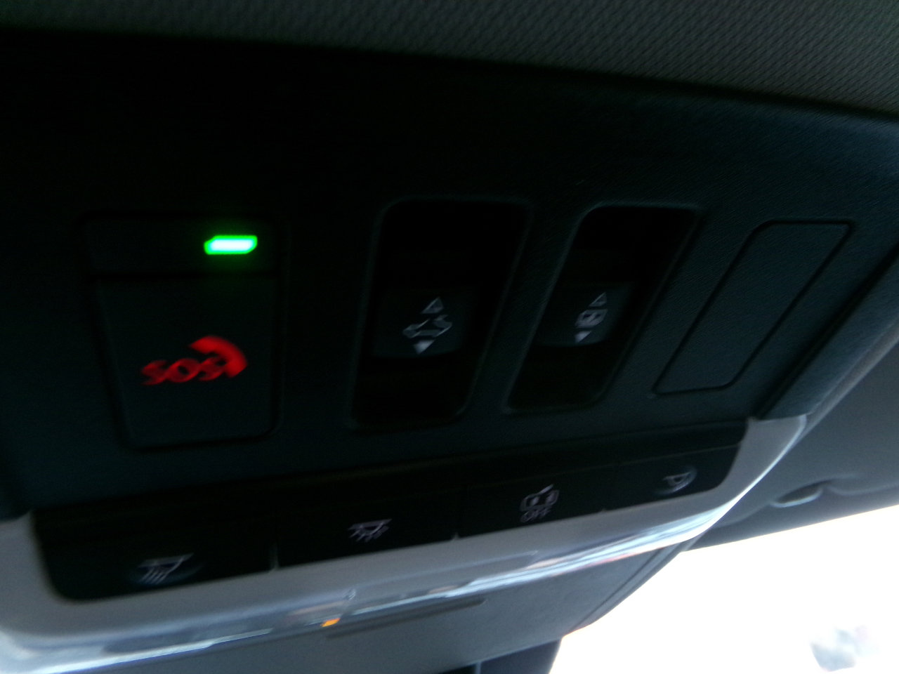 Used 2023 Nissan Rogue SL image 40